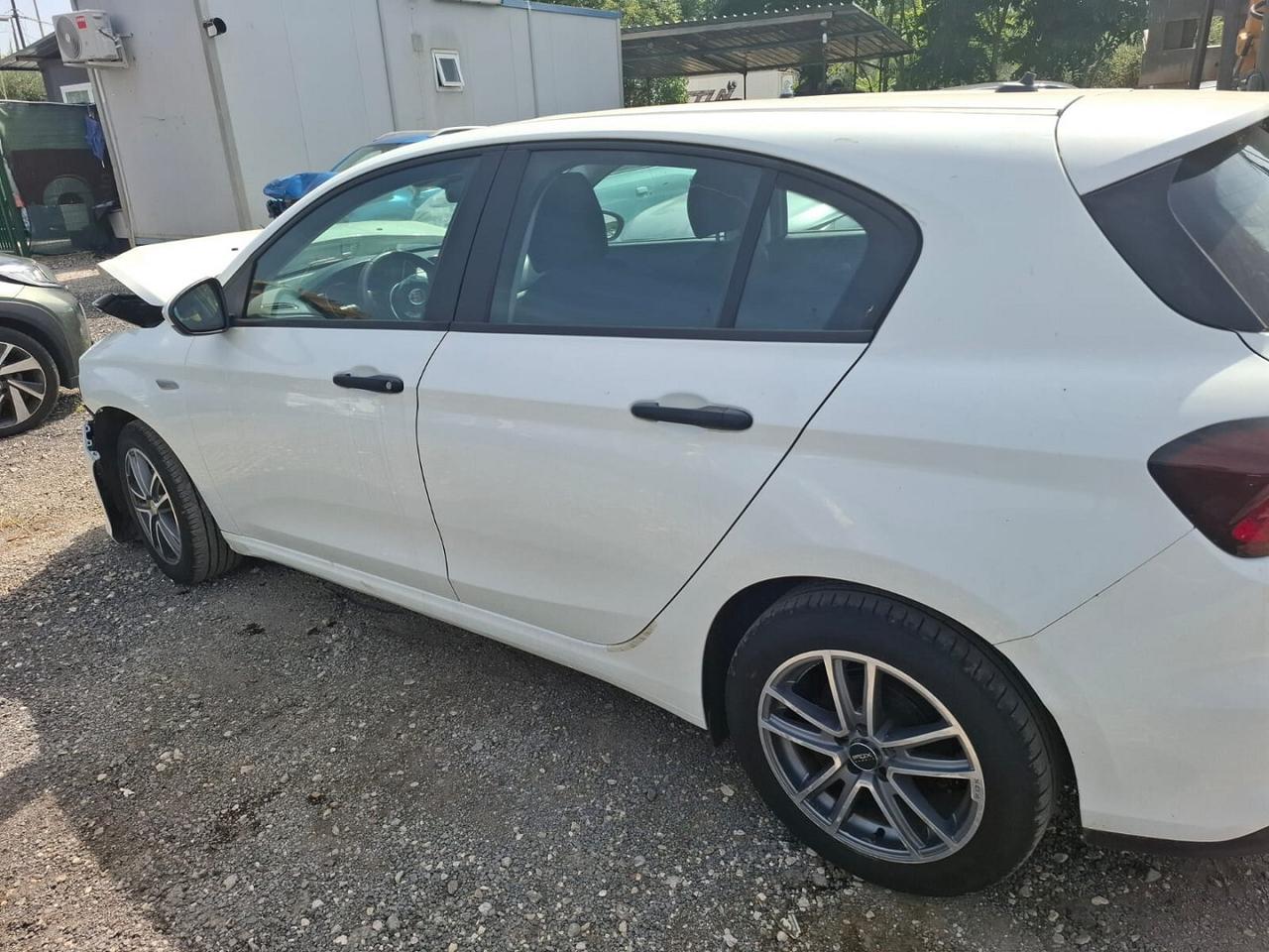 FIAT TIPO 2022 1.0 BENZINA INCIDENTATA MARCIANTE