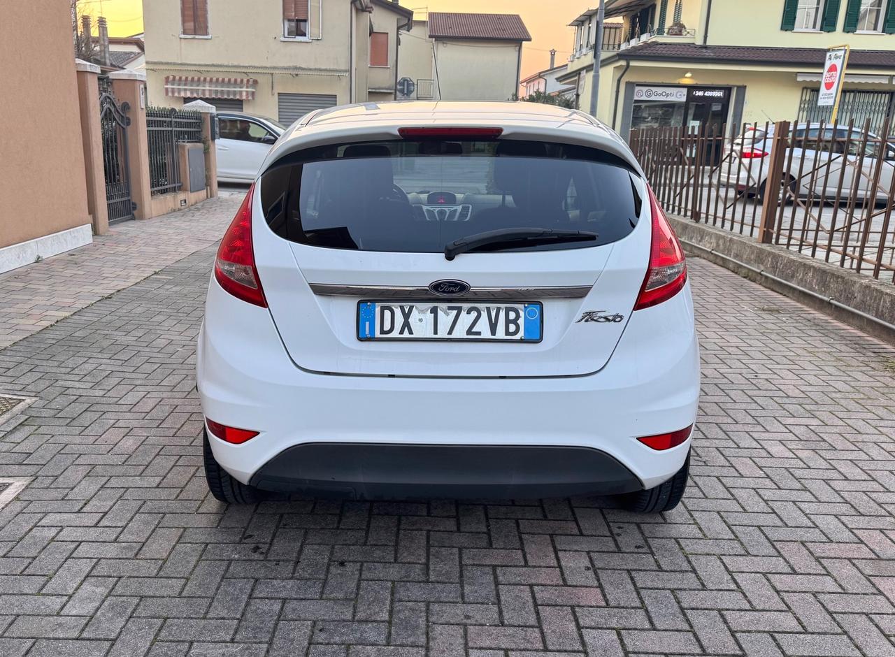 Ford Fiesta 1.4 5 porte GPL Scadenza 2029 Ok Neopatentati