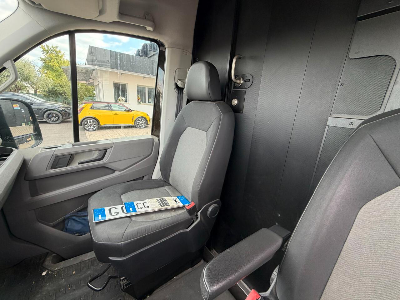 Volkswagen Crafter 2.0 tdi 140 cv ! CARROZZERIA DA RIPRISTINARE !