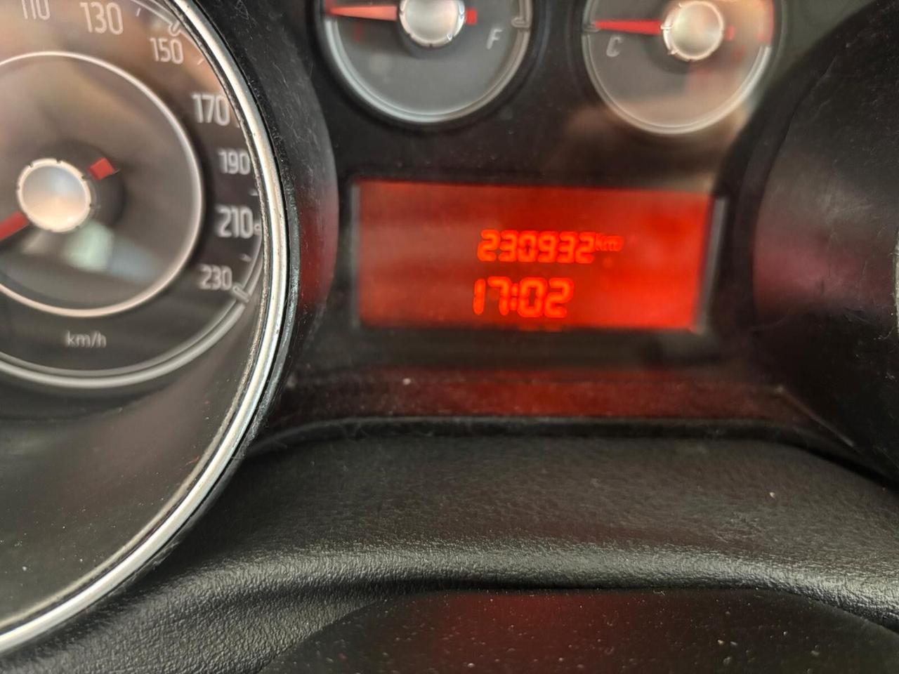 FIAT PUNTO EVO ANNO 2011 BZ METANO ADATTA NEOPATENTATI KM 230 MILA