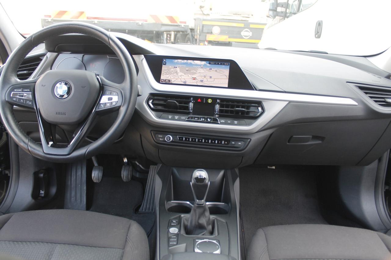 Bmw 116 116d 5p. Advantage