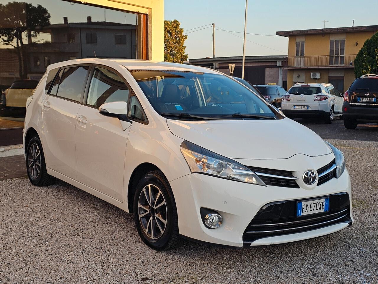 Toyota Verso 1.6 DIESEL 7 POSTI ANNO 11/2014 UNICO PROPRIETARIO