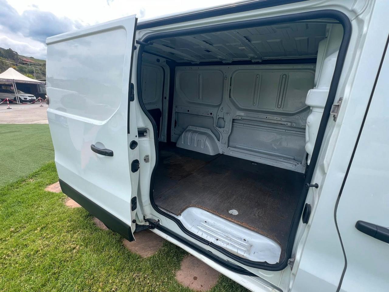 RENAULT TRAFIC 3 POSTI 1.6 DCI 125CV ANNo 2017
