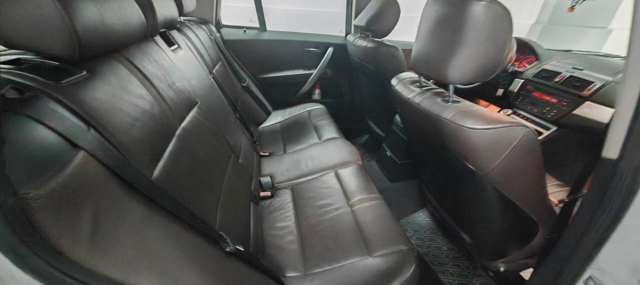 Bmw X3 2.0d cat Futura