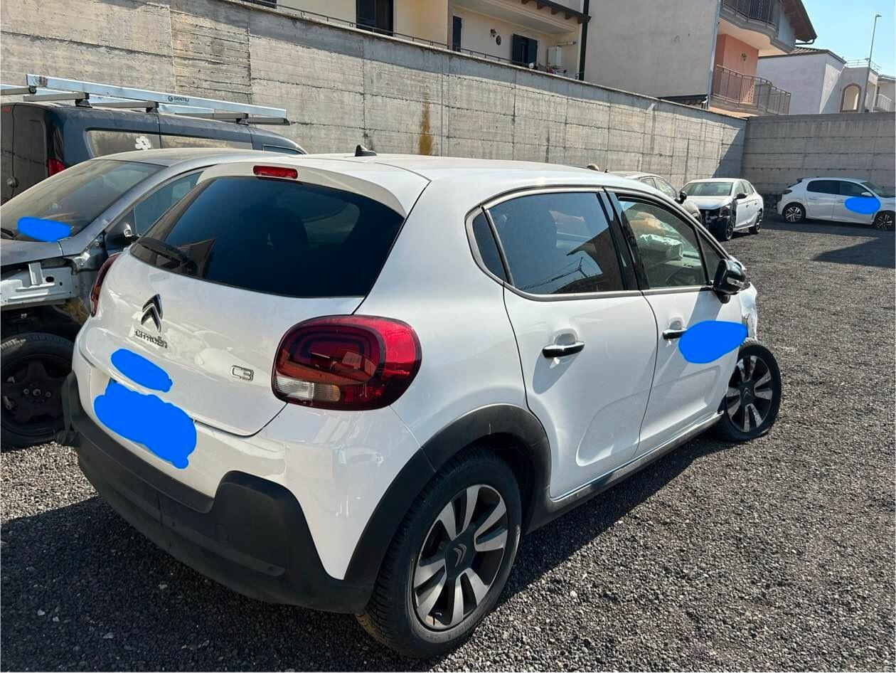 Citroen C3 PureTech 100 S&S Max sinistrata incidentata