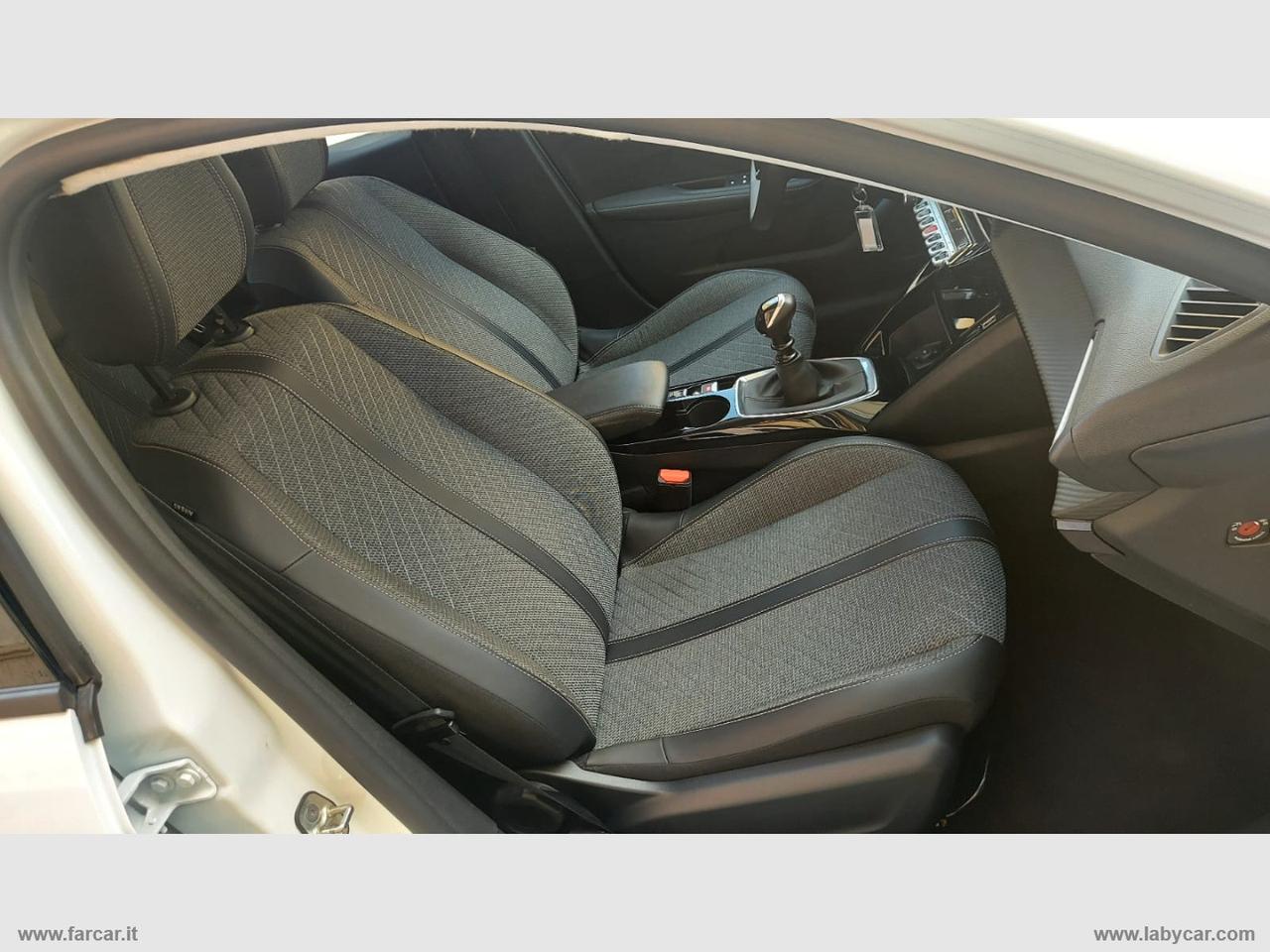 PEUGEOT 208 PureTech 100 S&S 5p. Allure