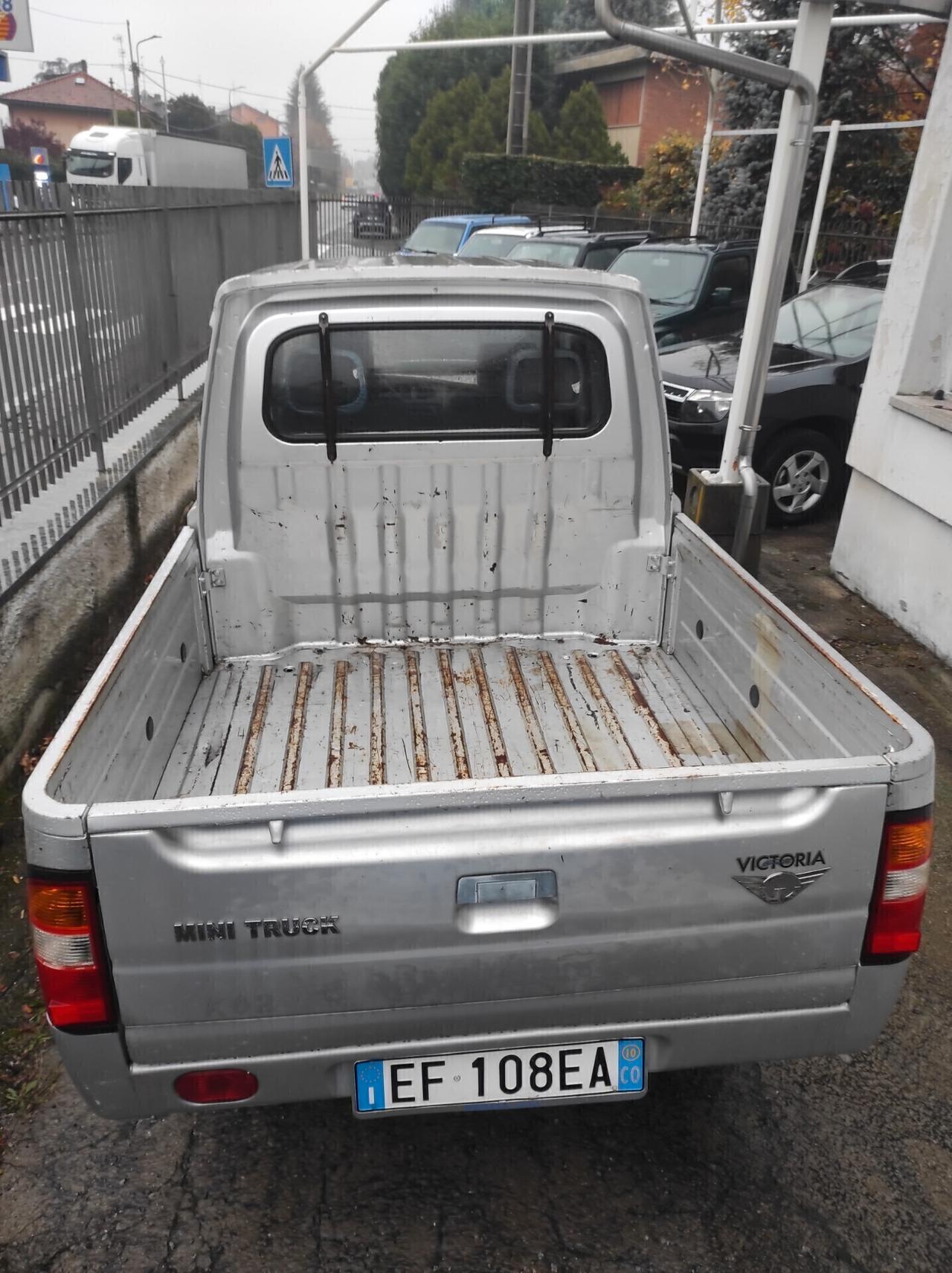 Giotti Victoria Gladiator CASSONE CON CABINA ALLUNGATA 5 POSTI MOTORE 1.000 SUZUKI