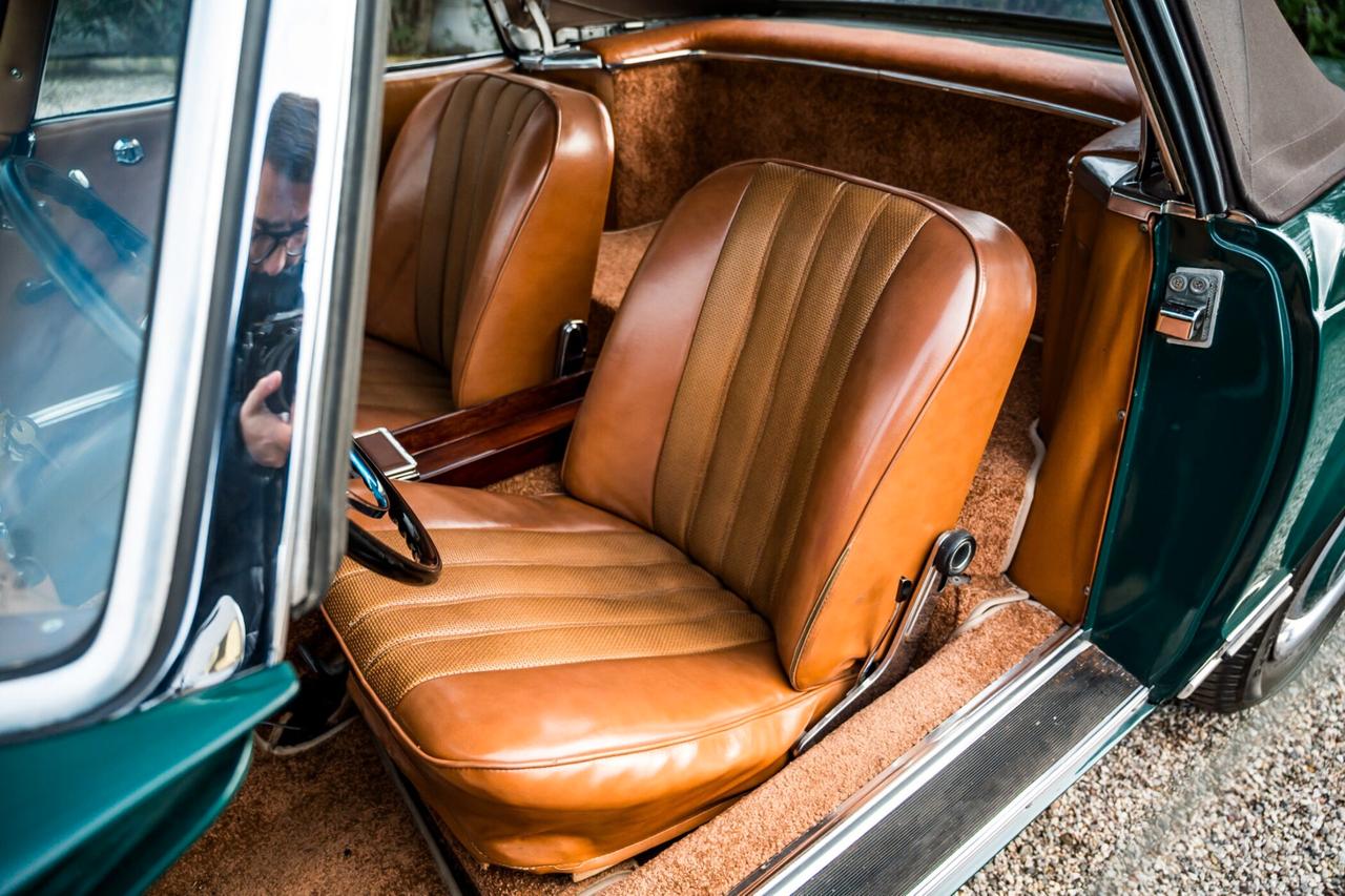 Mercedes-benz SL 230 Pagoda