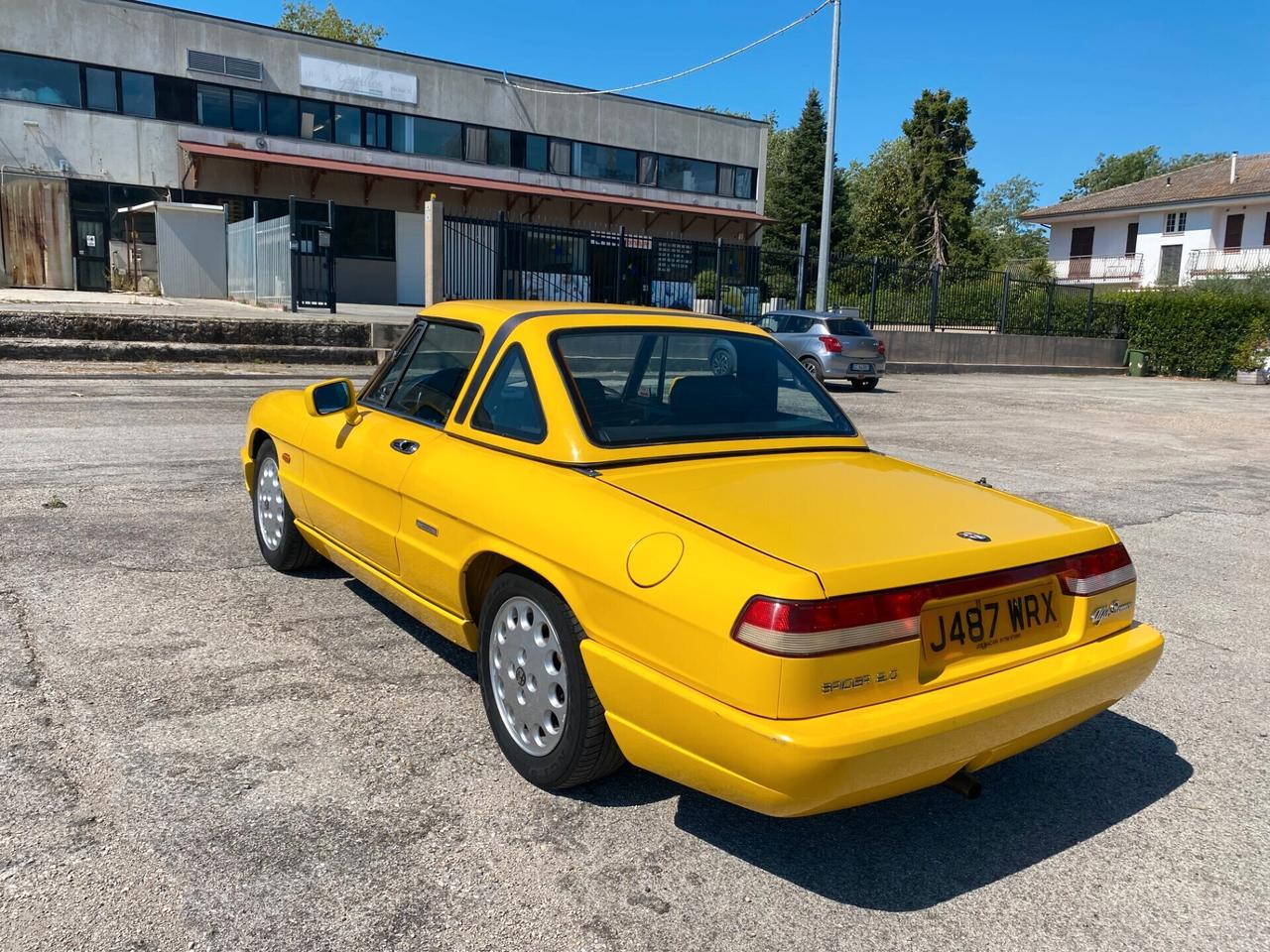 Alfa Romeo DUETTO SPIDER