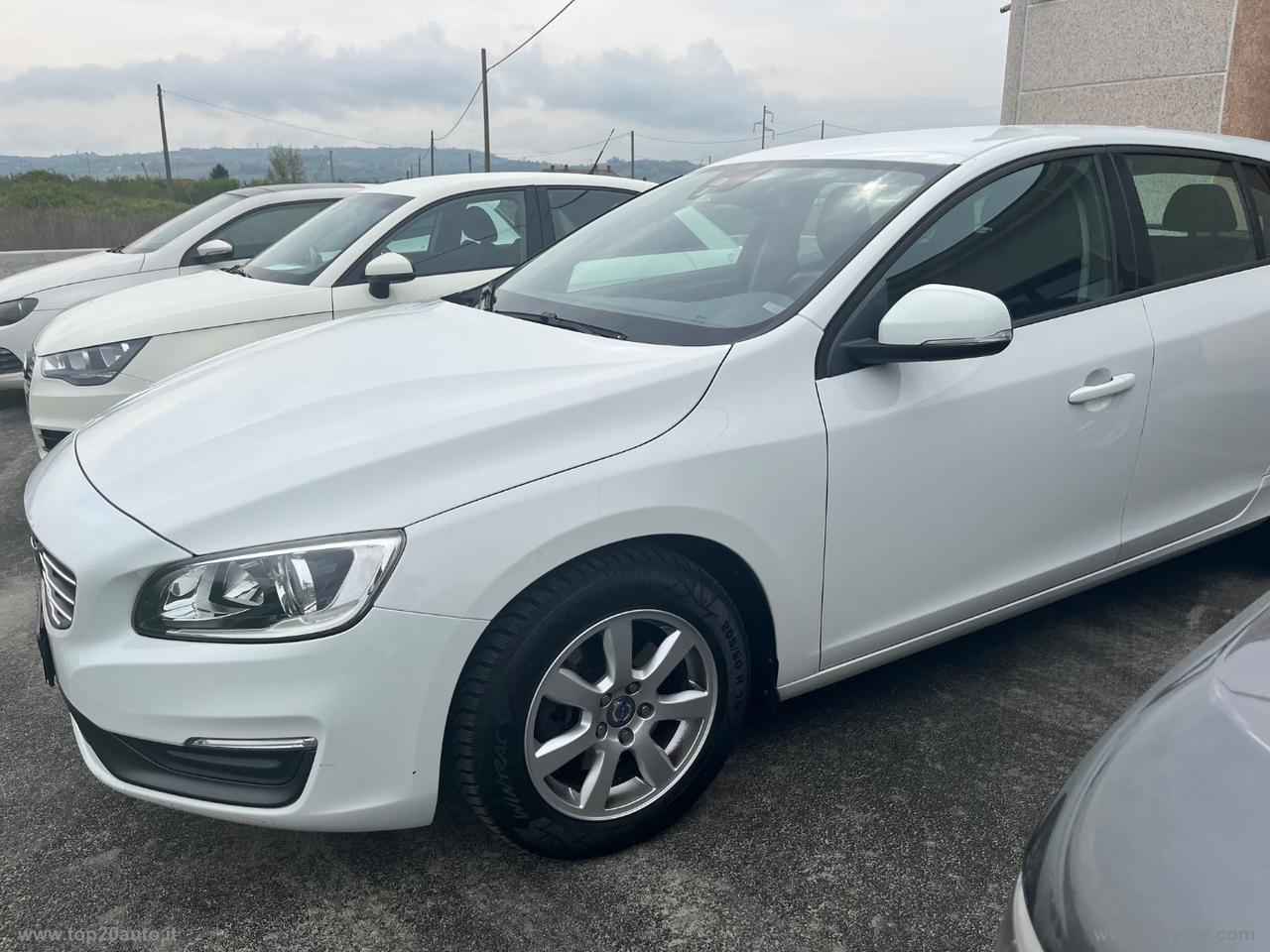 VOLVO V60 D2 1.6 Business|GANCIO TRAINO|94.000 CHILOMETRI CERT.