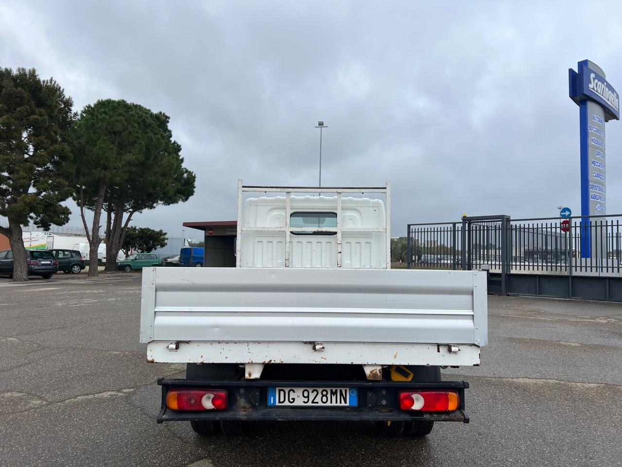 Nissan Cabstar 35.13 2.5 TD Cassone Fisso 115.000km