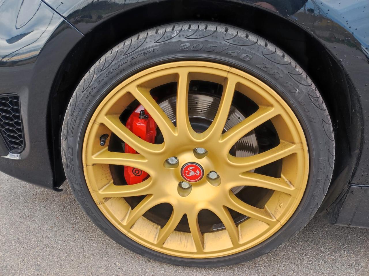 Abarth 595 1.4 Turbo T-Jet 165 CV Scorpioneoro