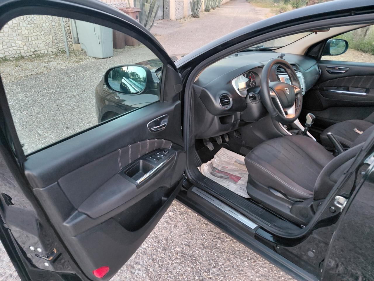 Lancia Delta 1.6 MJT DPF Gold