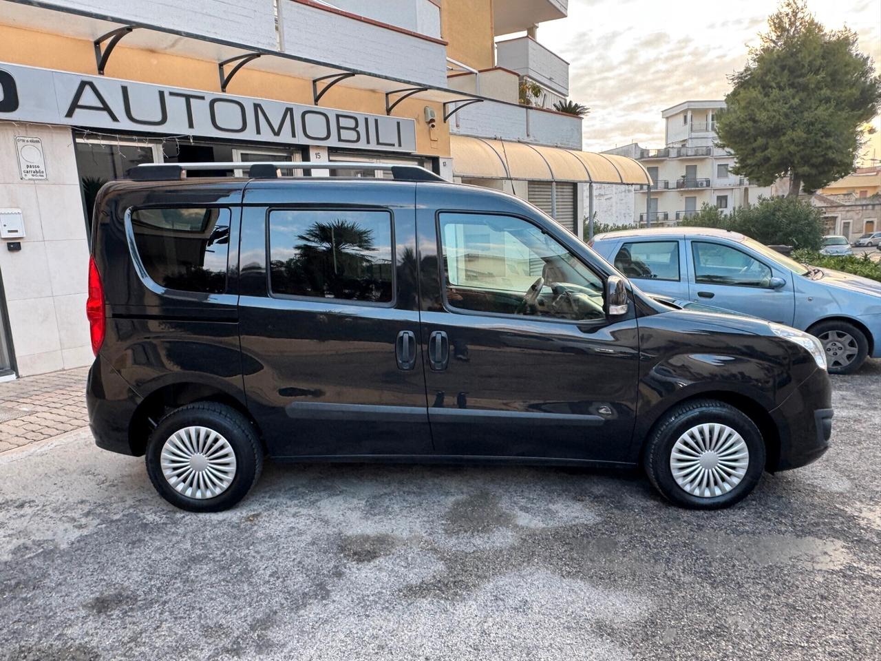 OPEL COMBO 1.6 CDTI 105 CV. 5 POSTI GANCIO TRAINO