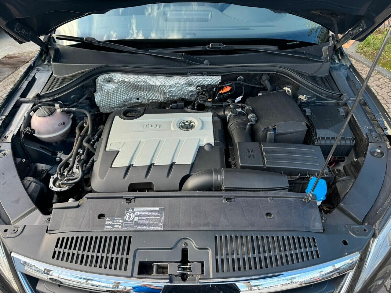 Volkswagen Tiguan 2.0 TDI DPF Sport & Style 240000 km