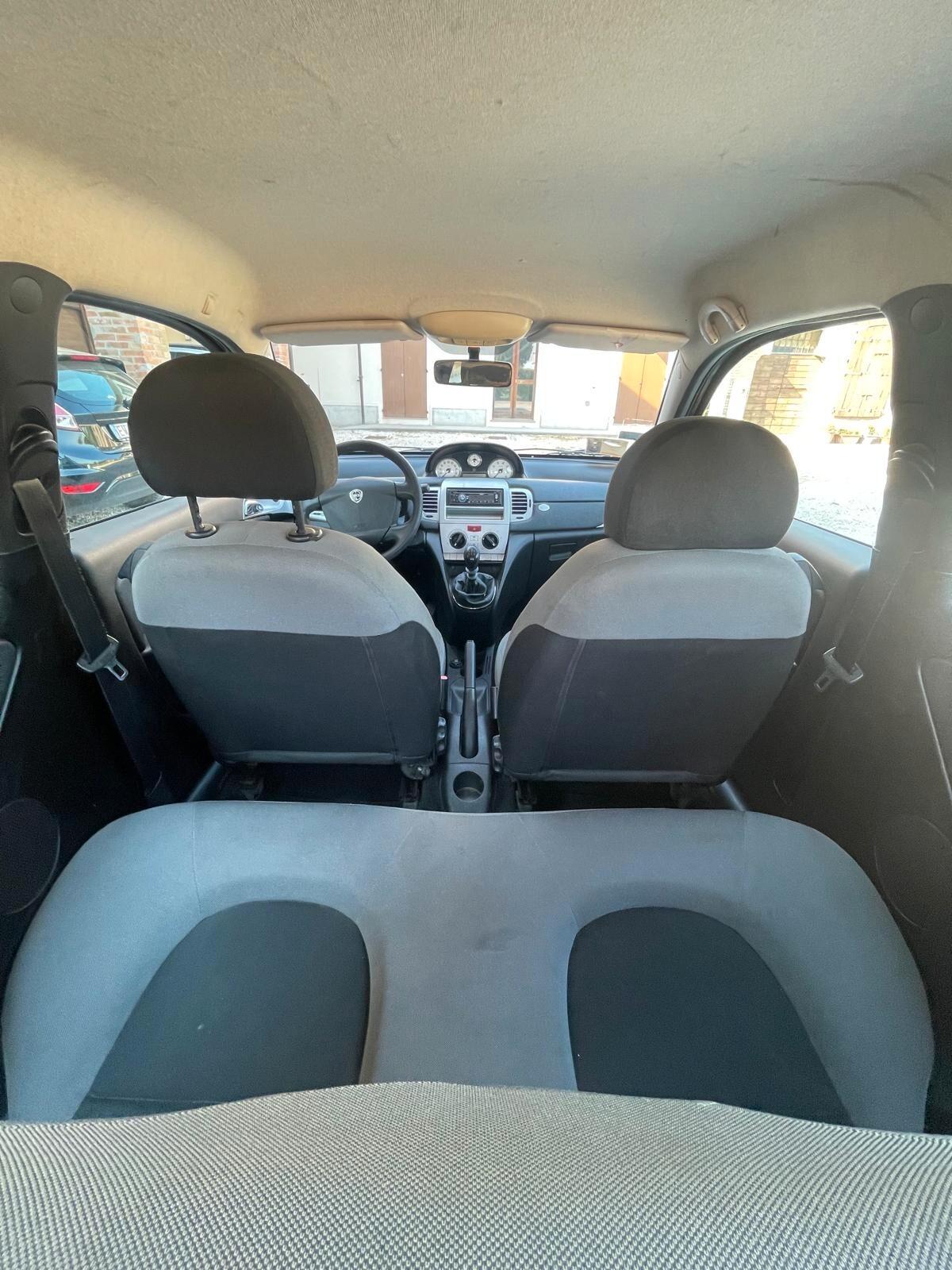 Lancia Ypsilon 1.4 Argento Ecochic GPL