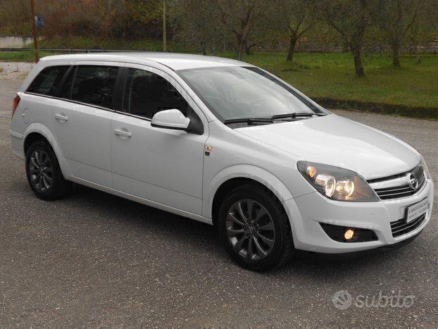 ASTRA S.W.1.7cdti(AUTO NUOVA:FERMA dal 2014)6marce