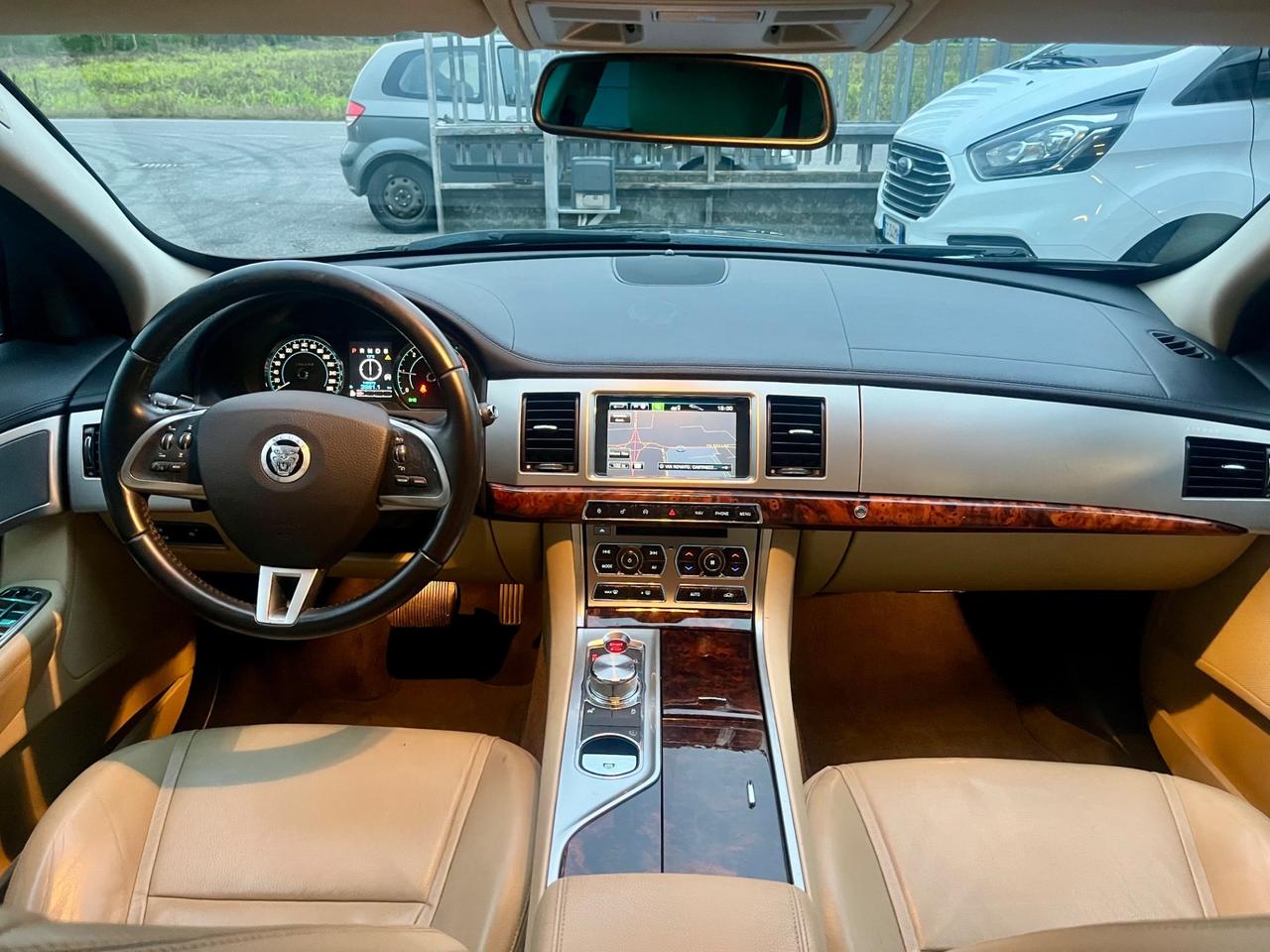 Jaguar XF 2.2 D 200 CV Premium Luxury