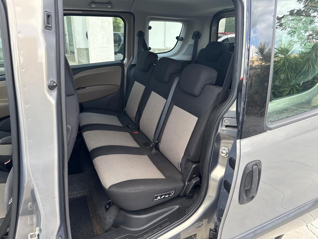 Opel Combo 1.6 CDTi 105CV Cosmo