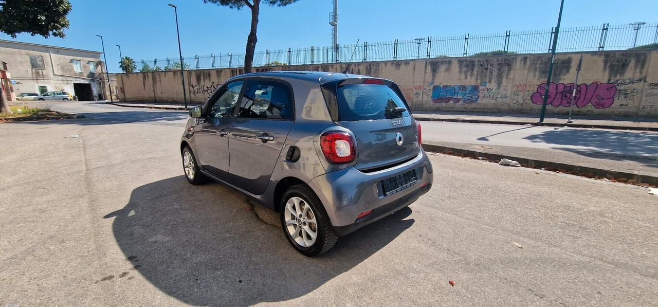 Smart ForFour 1.0 Benzina 70CV Passion