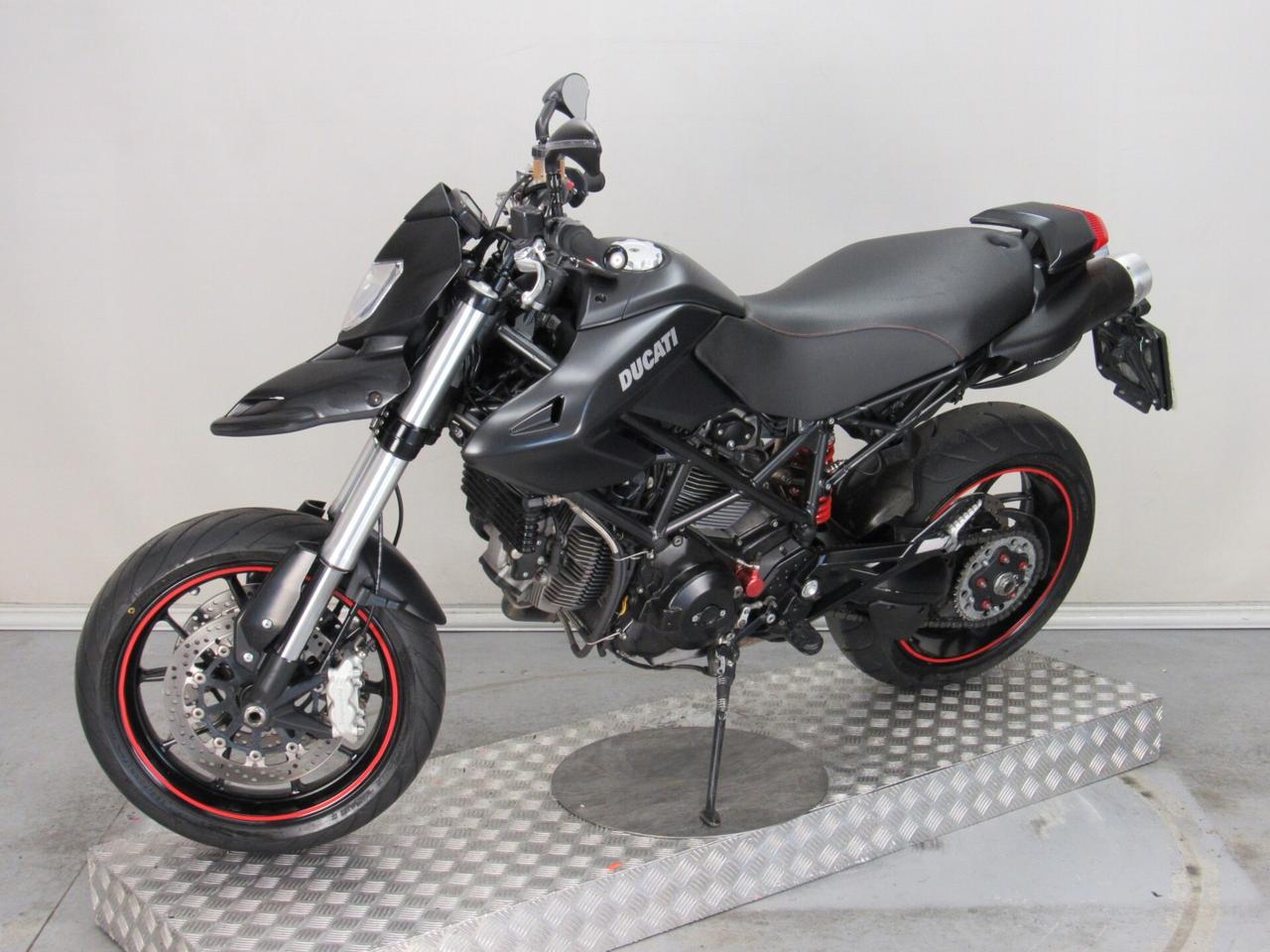 Ducati Hypermotard 796