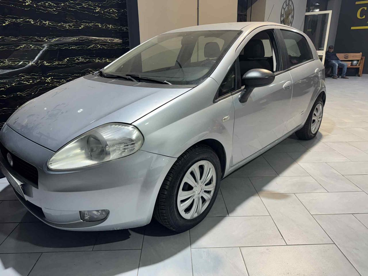 Fiat Grande Punto 1.4 Starjet 16V 5 porte Emotion