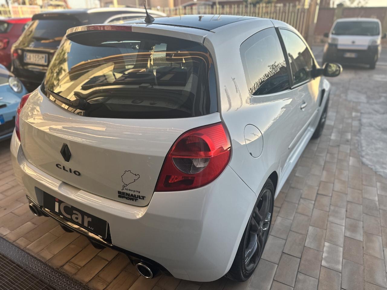 Renault Clio 2.0 16V 203CV 3 porte RS