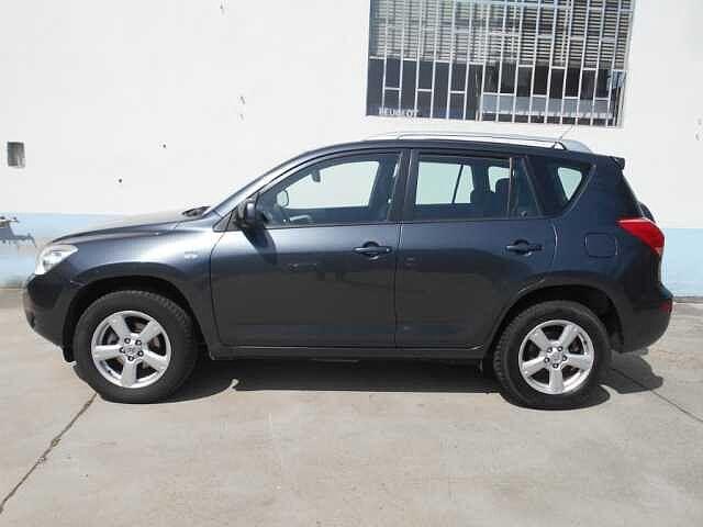 Toyota RAV4 2.2 D-4D 136 CV Sol