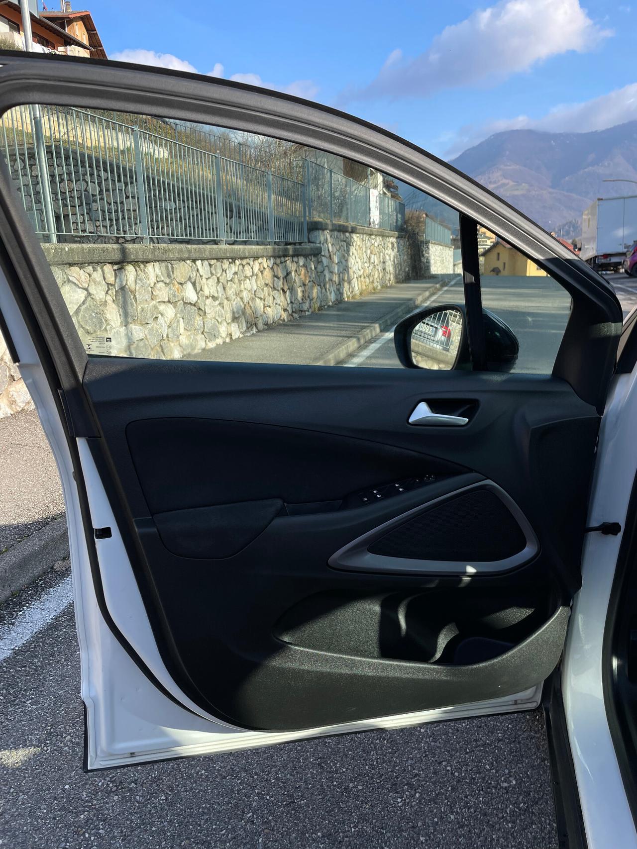 Opel Crossland X 1.2 2023