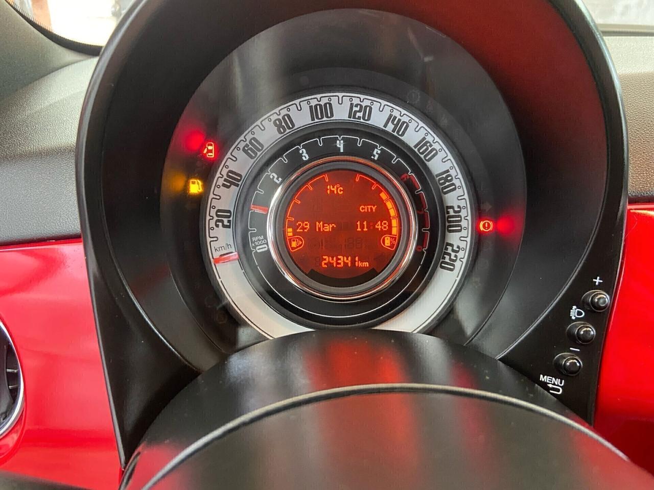 Fiat 500 1.0 Hybrid Red