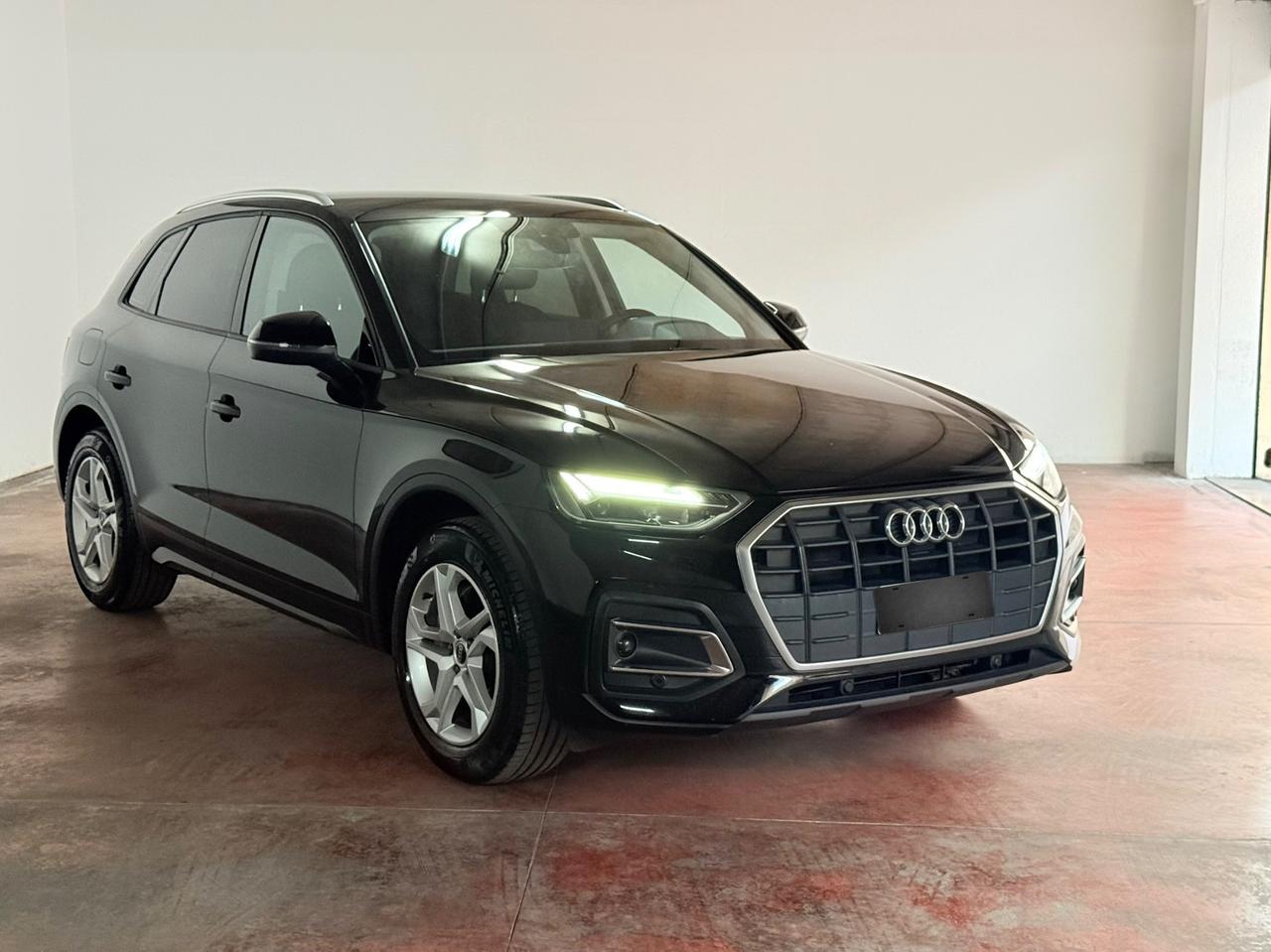 Audi Q5 35 TDI S tronic Business