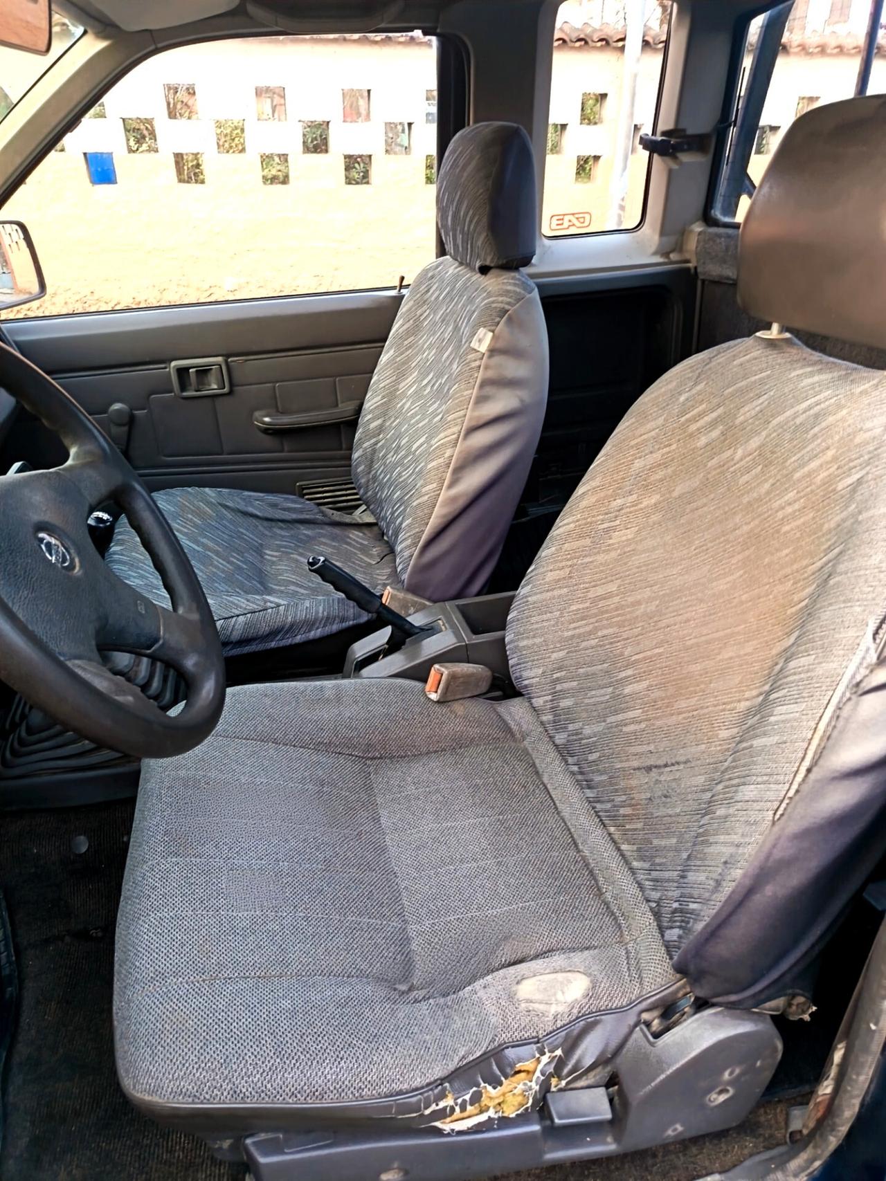 Nissan King Cab Pick-up