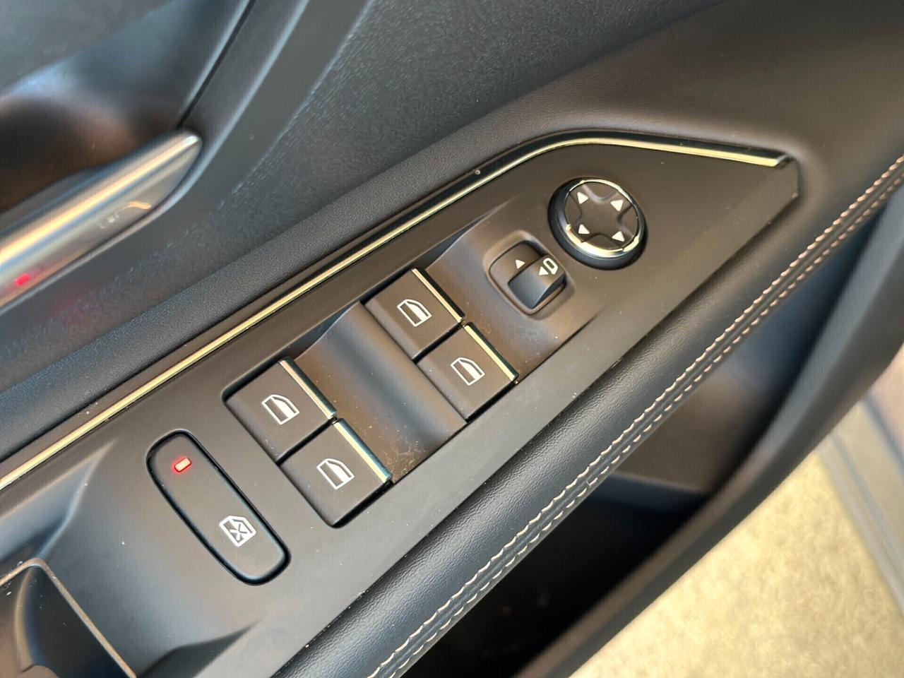 Peugeot 5008 BlueHDi 130 S&S EAT8 GT