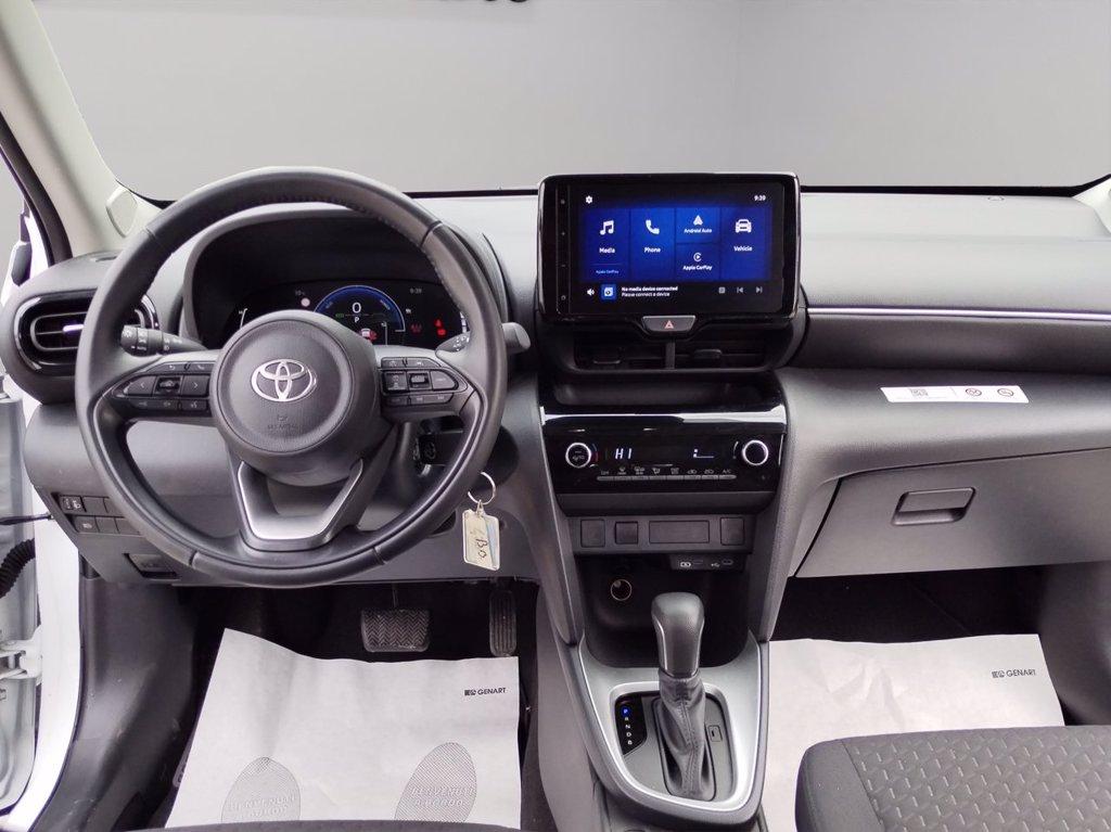 TOYOTA Yaris cross 1.5h active fwd 115cv e-cvt del 2025