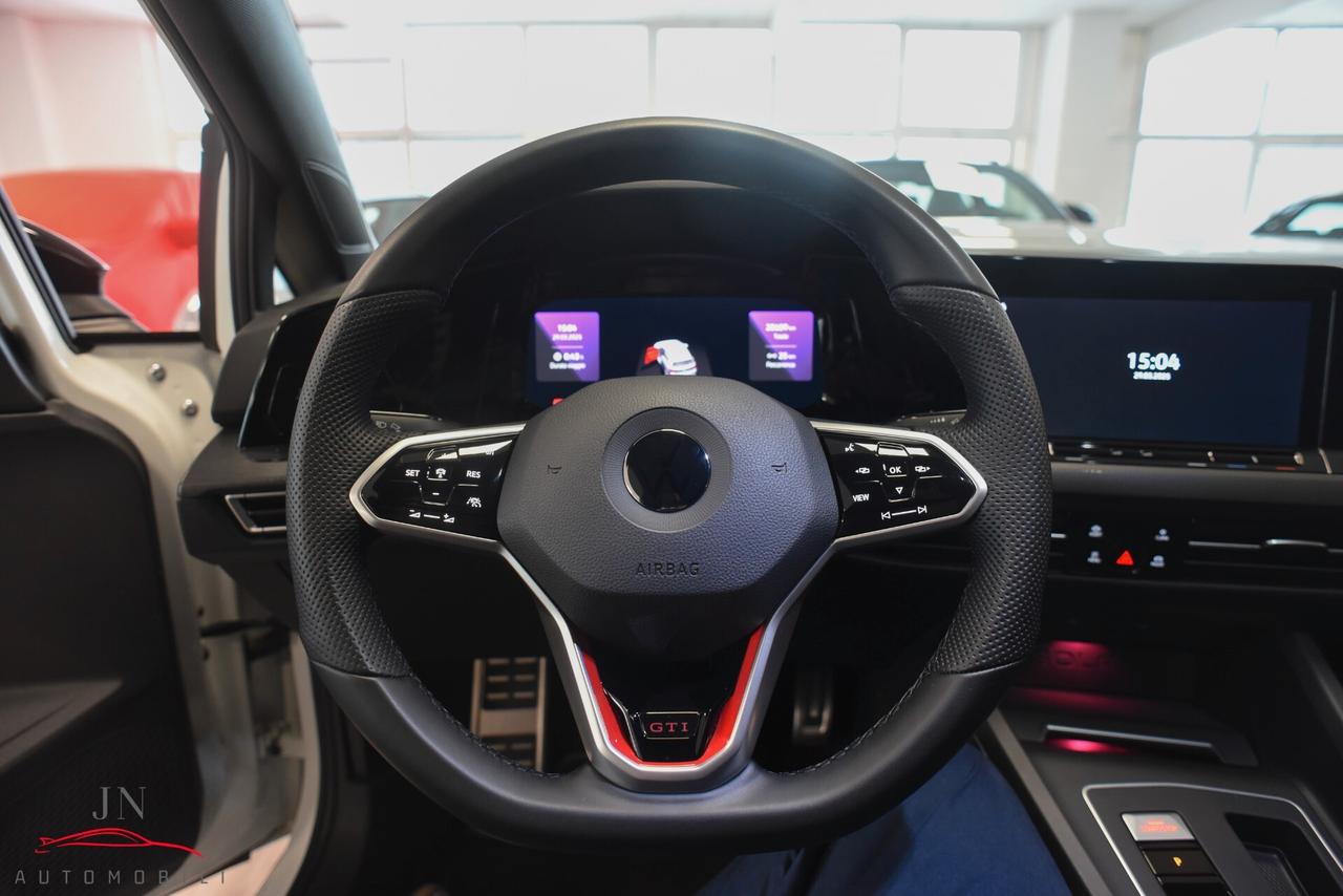 Volkswagen Golf GTI Golf 2.0 TSI GTI