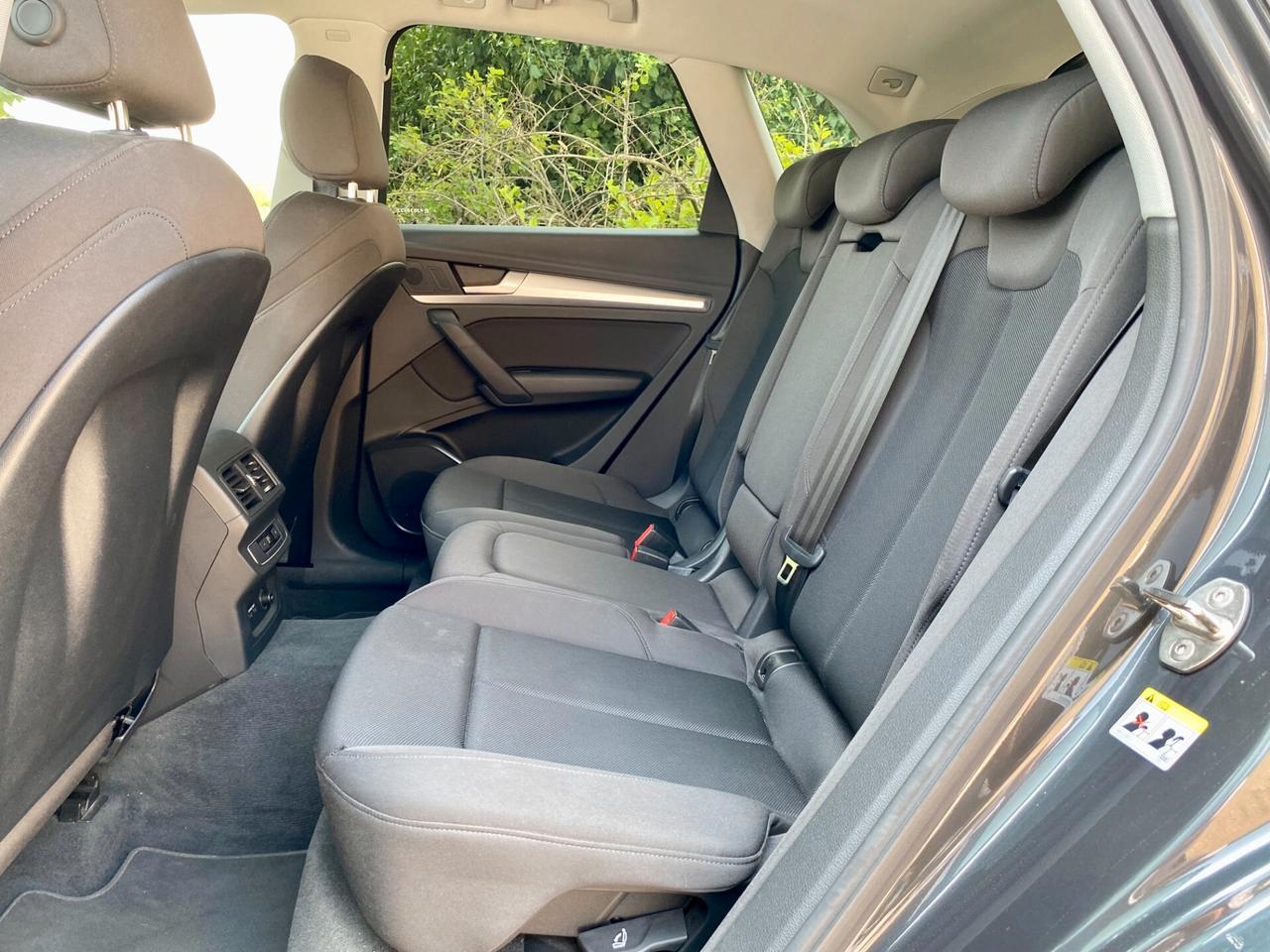 Audi Q5 40 2.0 tdi mhev 12V quattro s-tronic 204cv FARI MATRIX