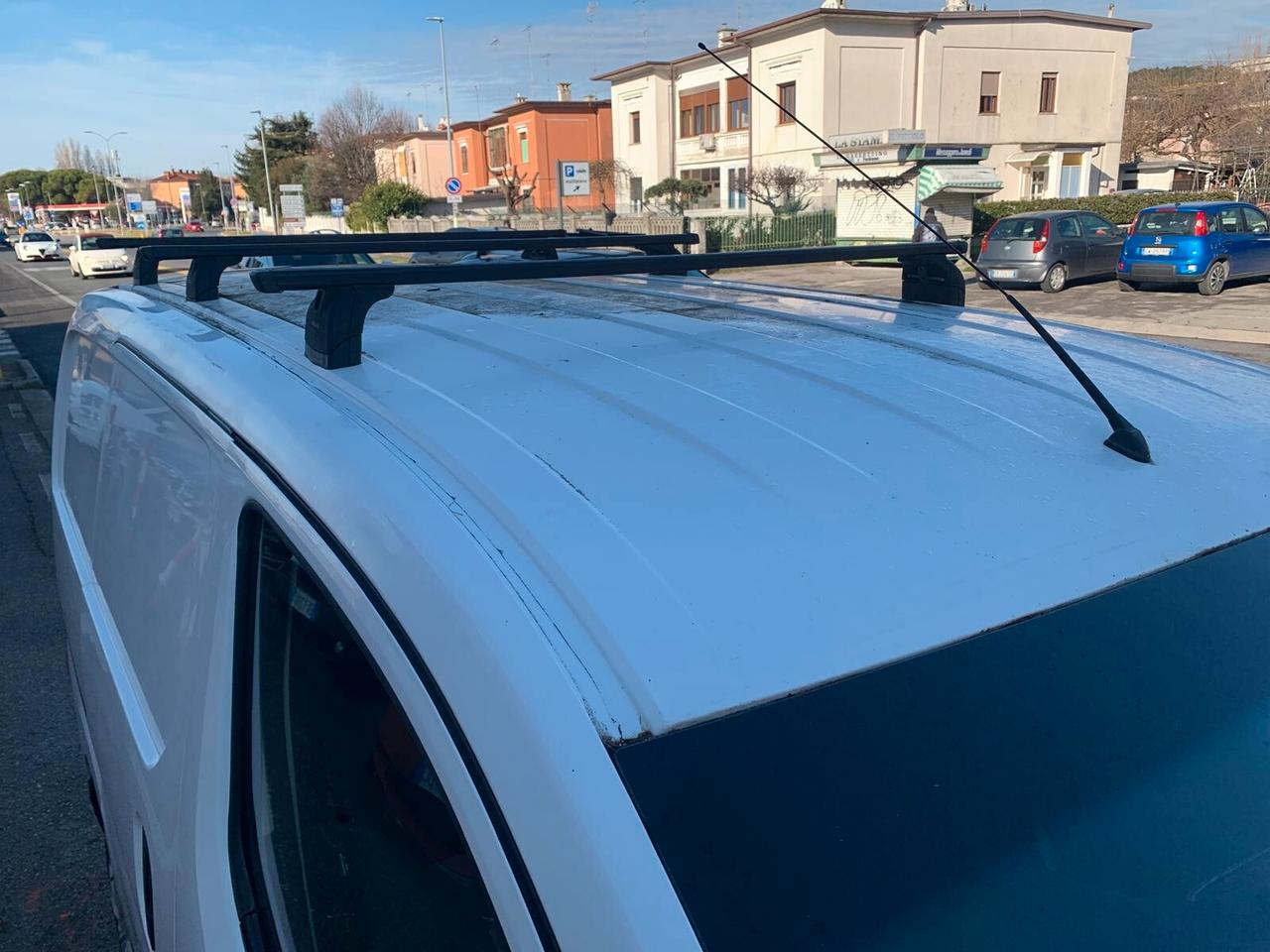 Nissan NV200 doppia porta laterale