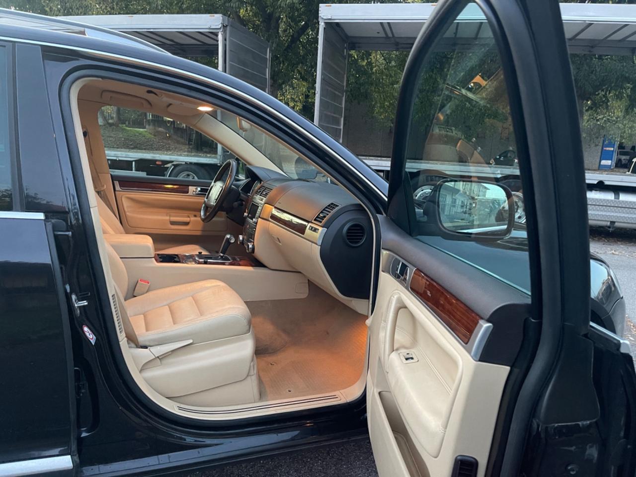 Volkswagen Touareg 3.0/224CV V6 TDI DPF Exclusive