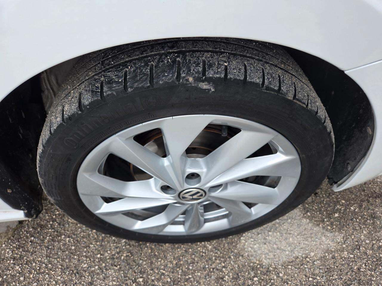 VW POLO ANNO 2014 RESTYLING KM 110000 CERTIFICATI