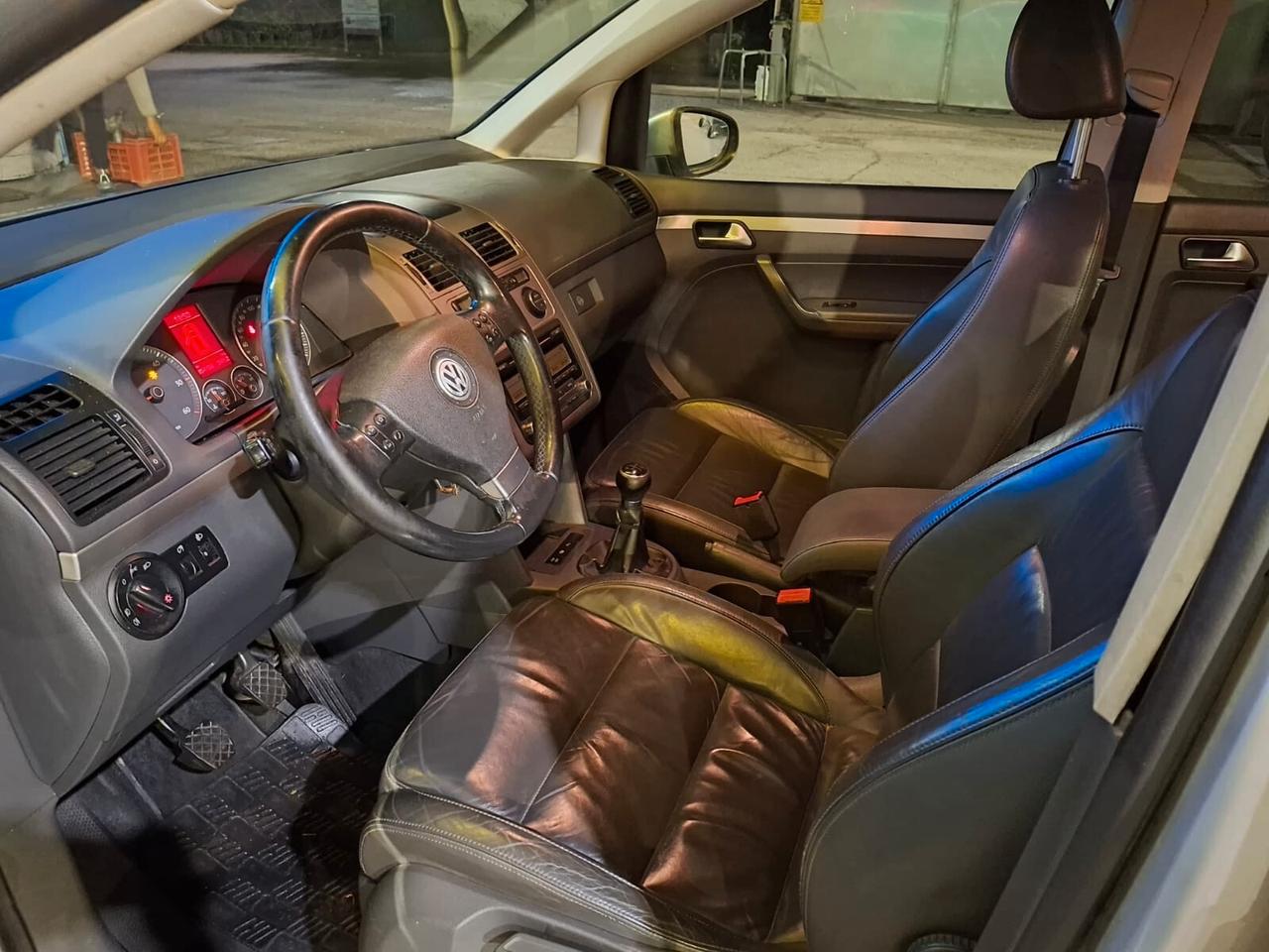 Volkswagen Touran 2.0 TDI 140 CV Highline