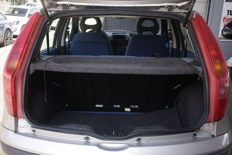 FIAT Punto FIAT Punto Punto 5p 1.2 ELX ANNO 2002