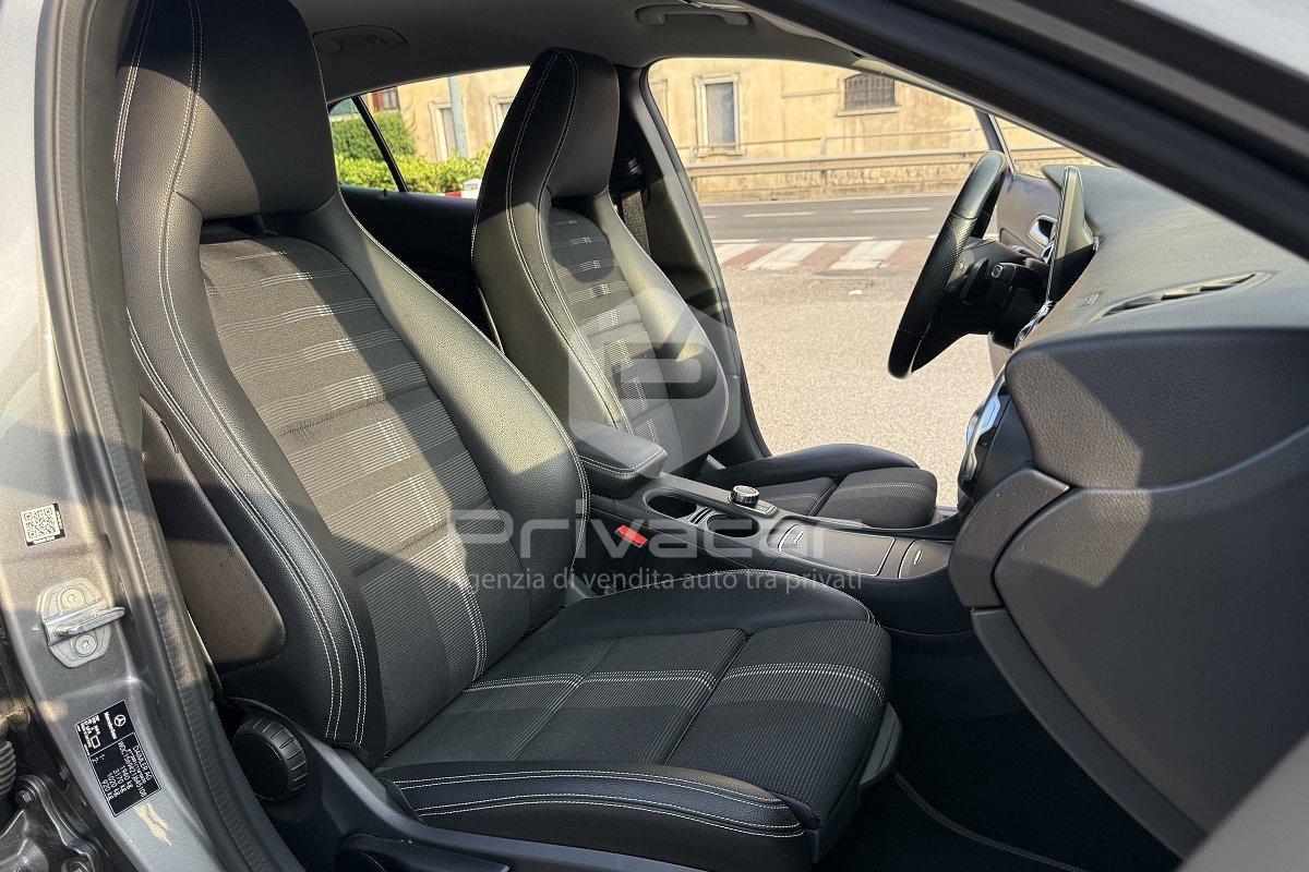 MERCEDES GLA 180 Sport