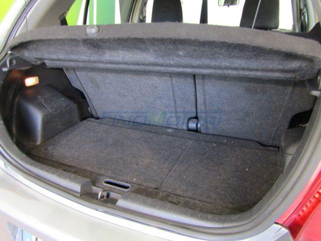 TOYOTA Yaris 1.0 5 porte - NEOPATENTATI
