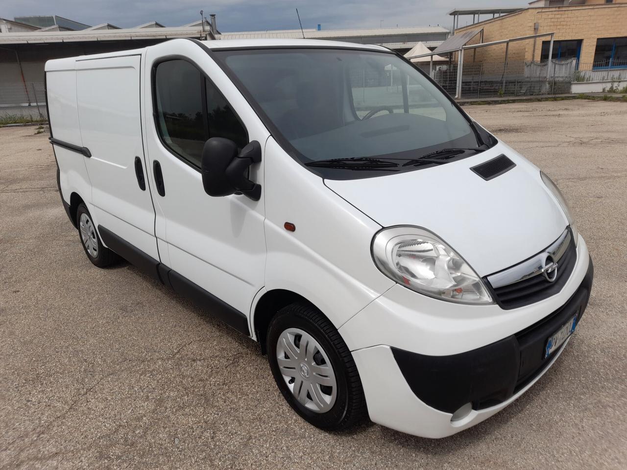 VIVARO GANCIO TRAINO