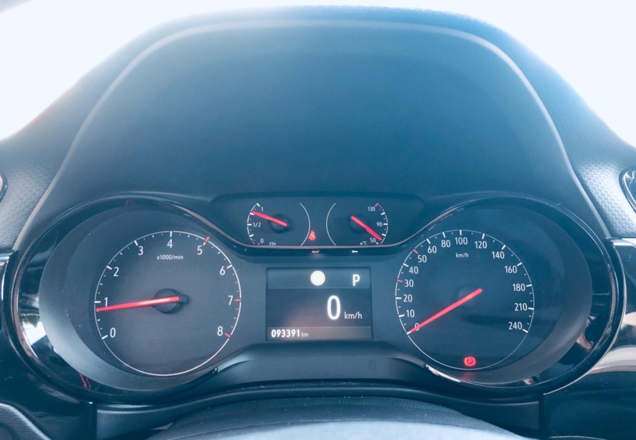 Opel Corsa 1.2 Edition AUTOMATICA