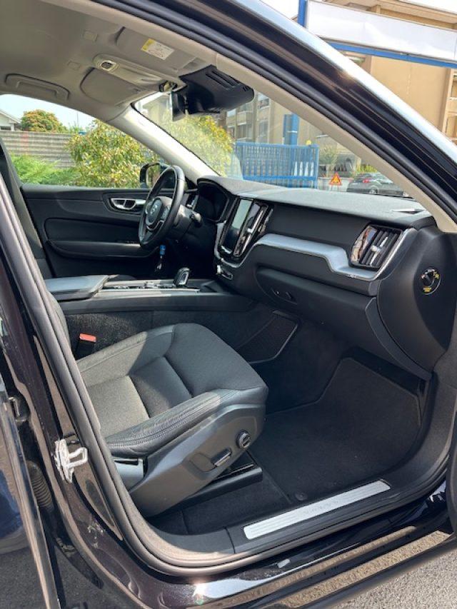 VOLVO XC60 B4 (d) AWD Geartronic Business