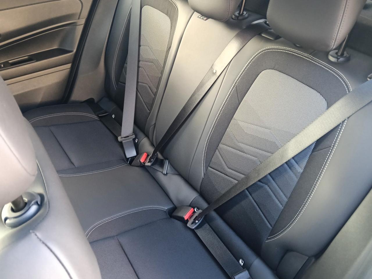 Jeep Avenger 1.2 Turbo 100 CV Summit 2025