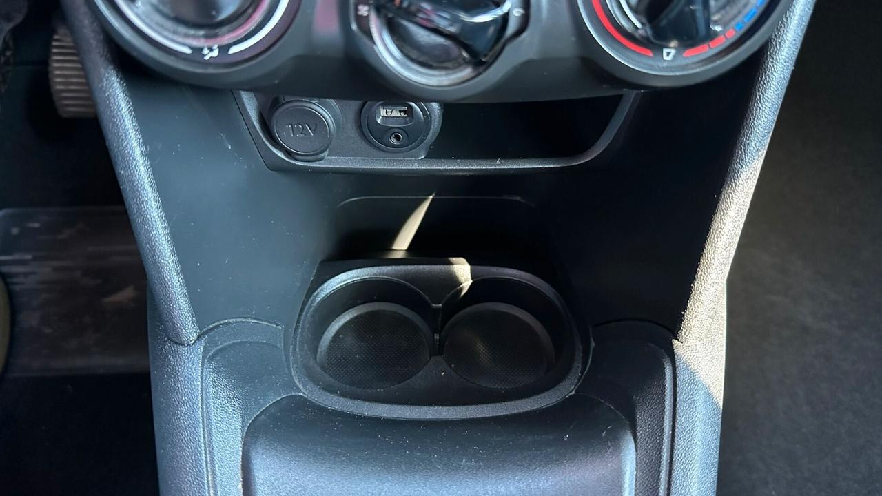 Peugeot 208 PureTech 82 5P Allure NEOP gpl 2018 LEGGI TESTO