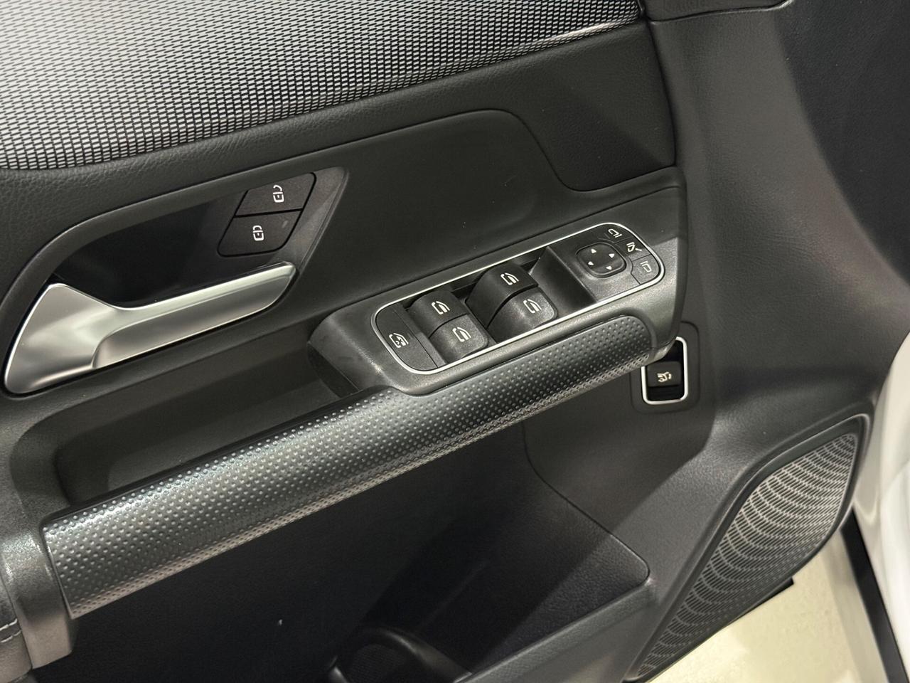 Mercedes-benz GLB 180 d Automatic Sport Plus