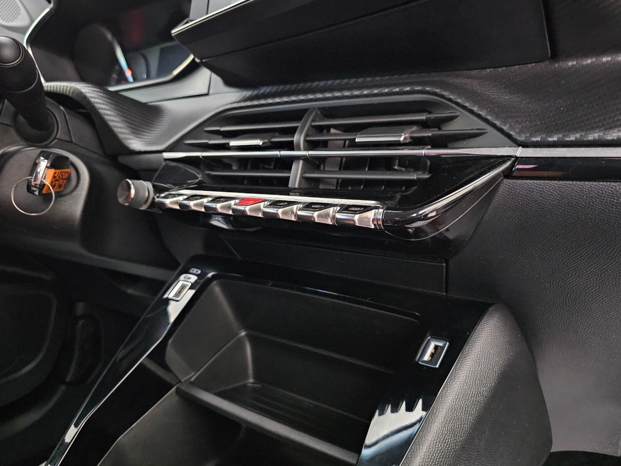Peugeot 2008 PureTech 130 S&S EAT8 Active Pack